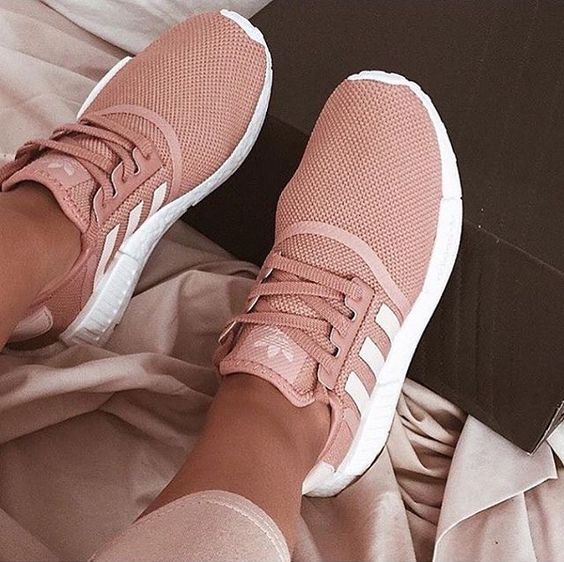 10 Statement Sneakers for your Summer Wardrobe