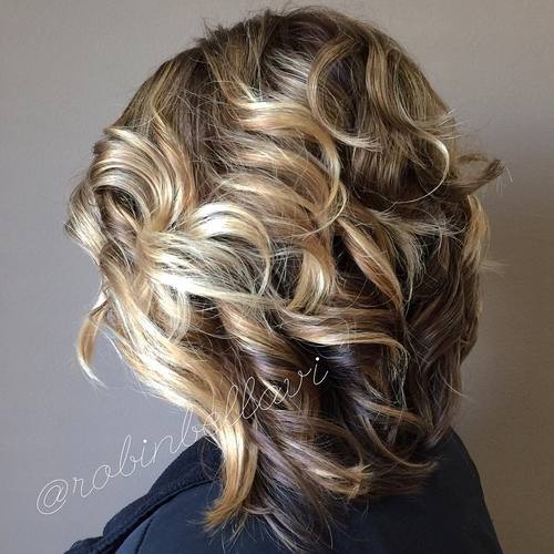 Tightly Curled Graduated Bob for Medium Length Hair